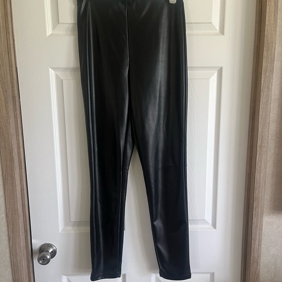 Fabletics Black Leather-Style Pants - Picture 1 of 9